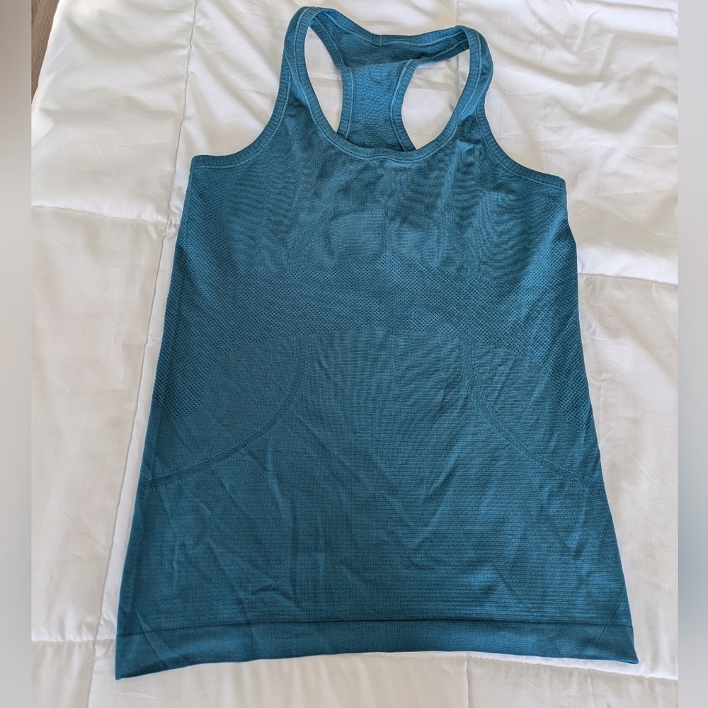 Lululemon Racerback Tank top - Size 8 Teal Blue